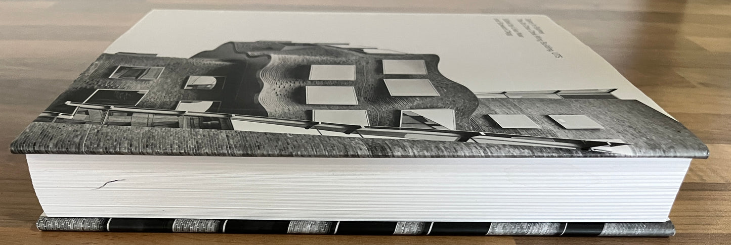 Gehry in Sydney: The Dr. Chau Chak Wing Building, UTS - Edited by Liisa Naar, Stewart Clegg HC/DJ