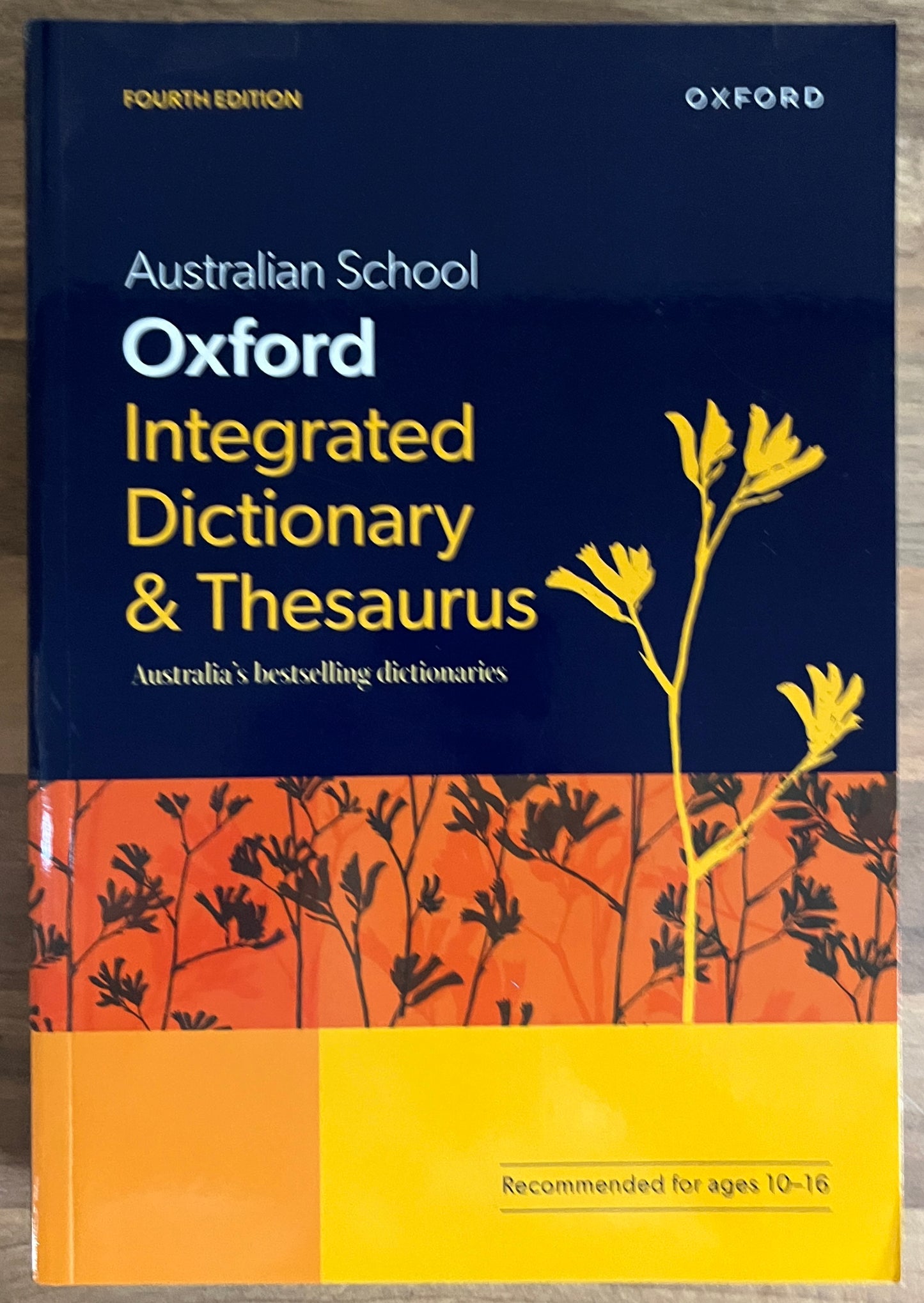 Australian School Oxford Integrated l Dictionary & Thesaurus, 2022