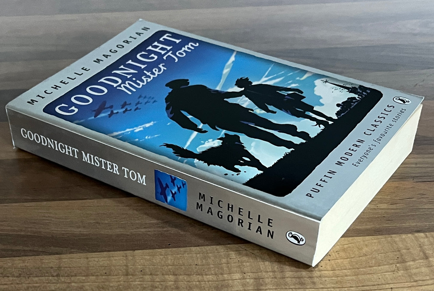 Goodnight Mister Tom by Michelle Magorian (Puffin Modern Classics)