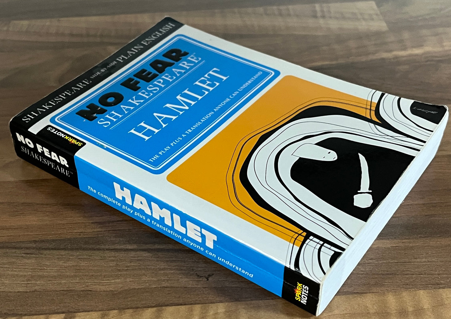 No Fear Shakespeare: Hamlet (Side-by-Side Plain English) - William Shakespeare