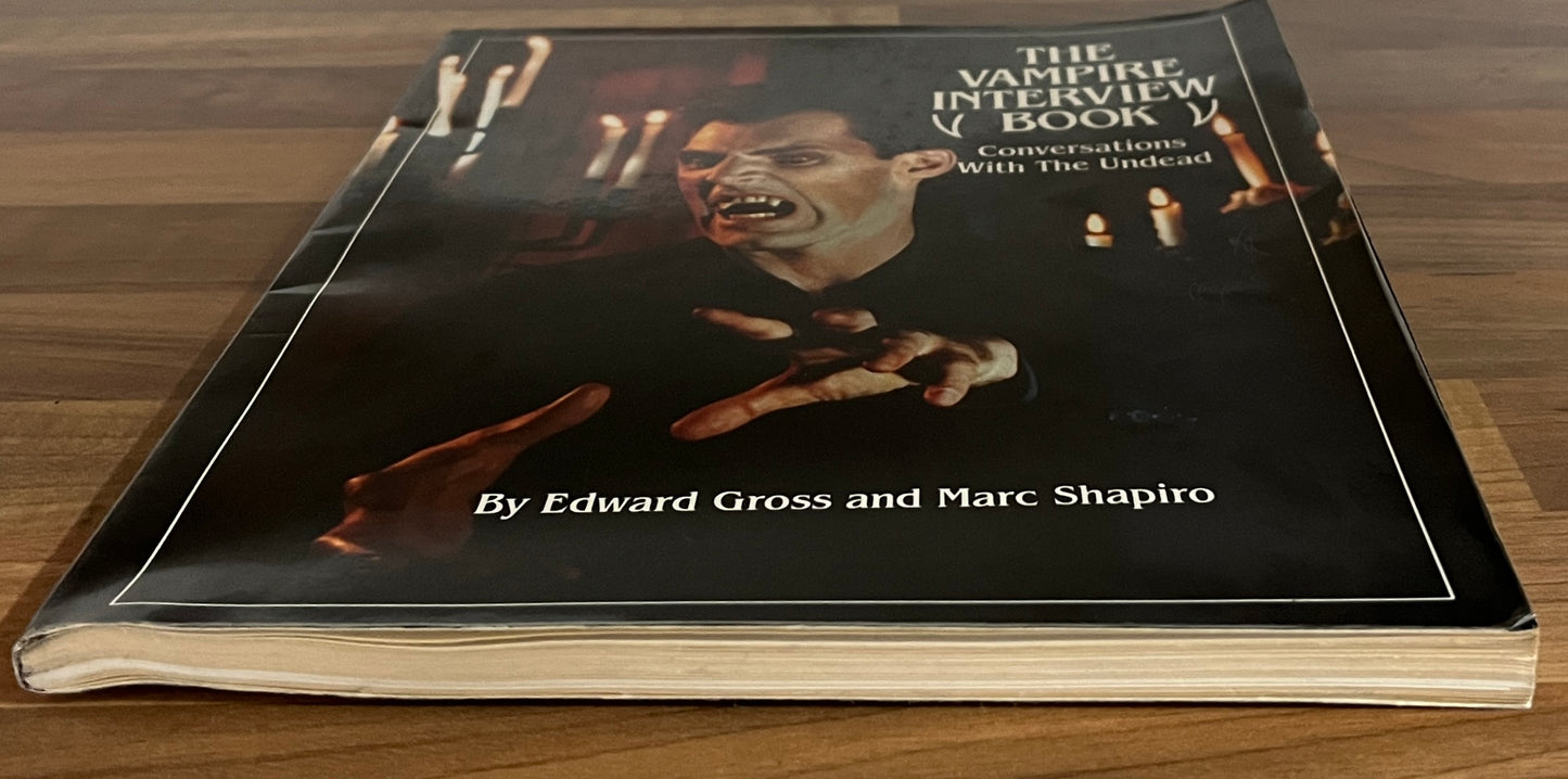 The Vampire Interview Book, Conversations with the Undead - E. Gross, M. Shapiro