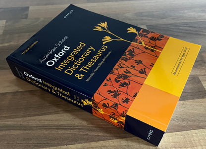 Australian School Oxford Integrated l Dictionary & Thesaurus, 2022
