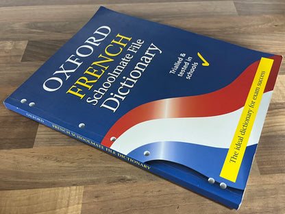Oxford French Schoolmate File Dictionary (with punch holes for ring binder) 2009