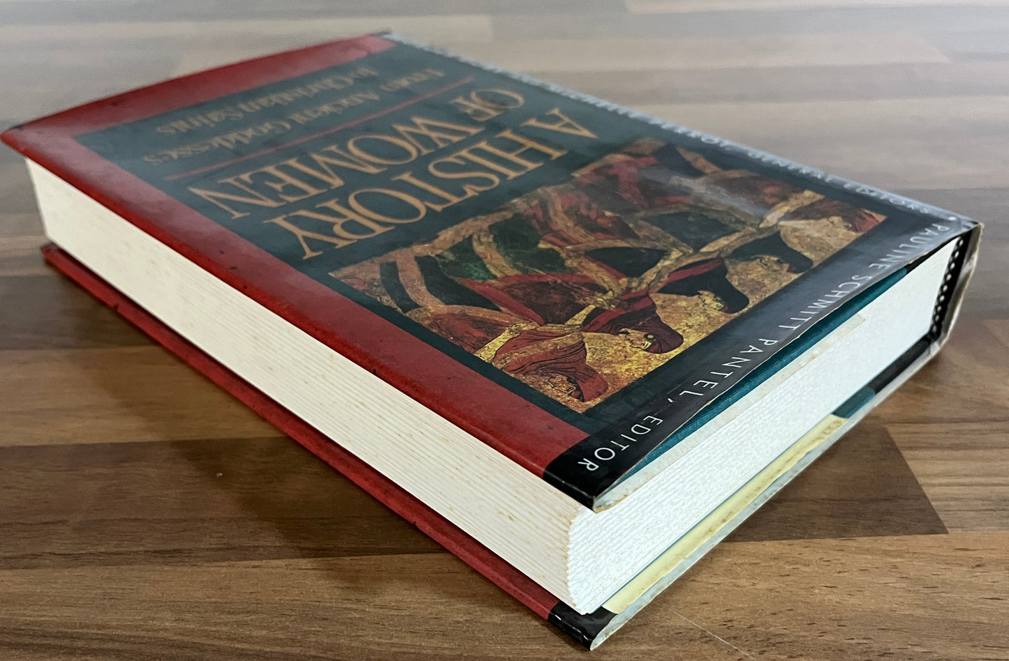 A History of Women in the West 1 From Ancient Goddesses to Christian saints by Georges Duby et al