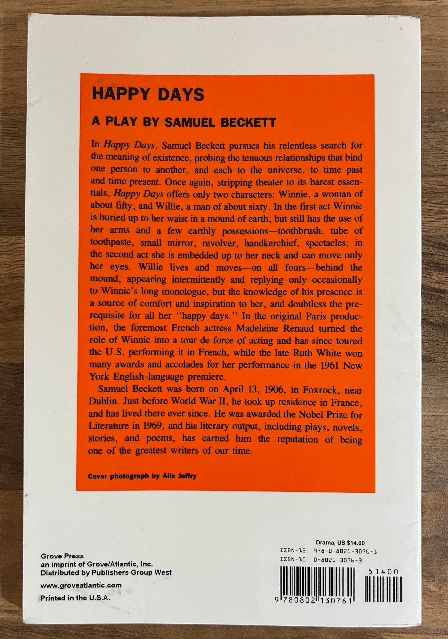 Happy Days: A Play in Two Acts by Samuel Beckett (Grove Press, 1989)
