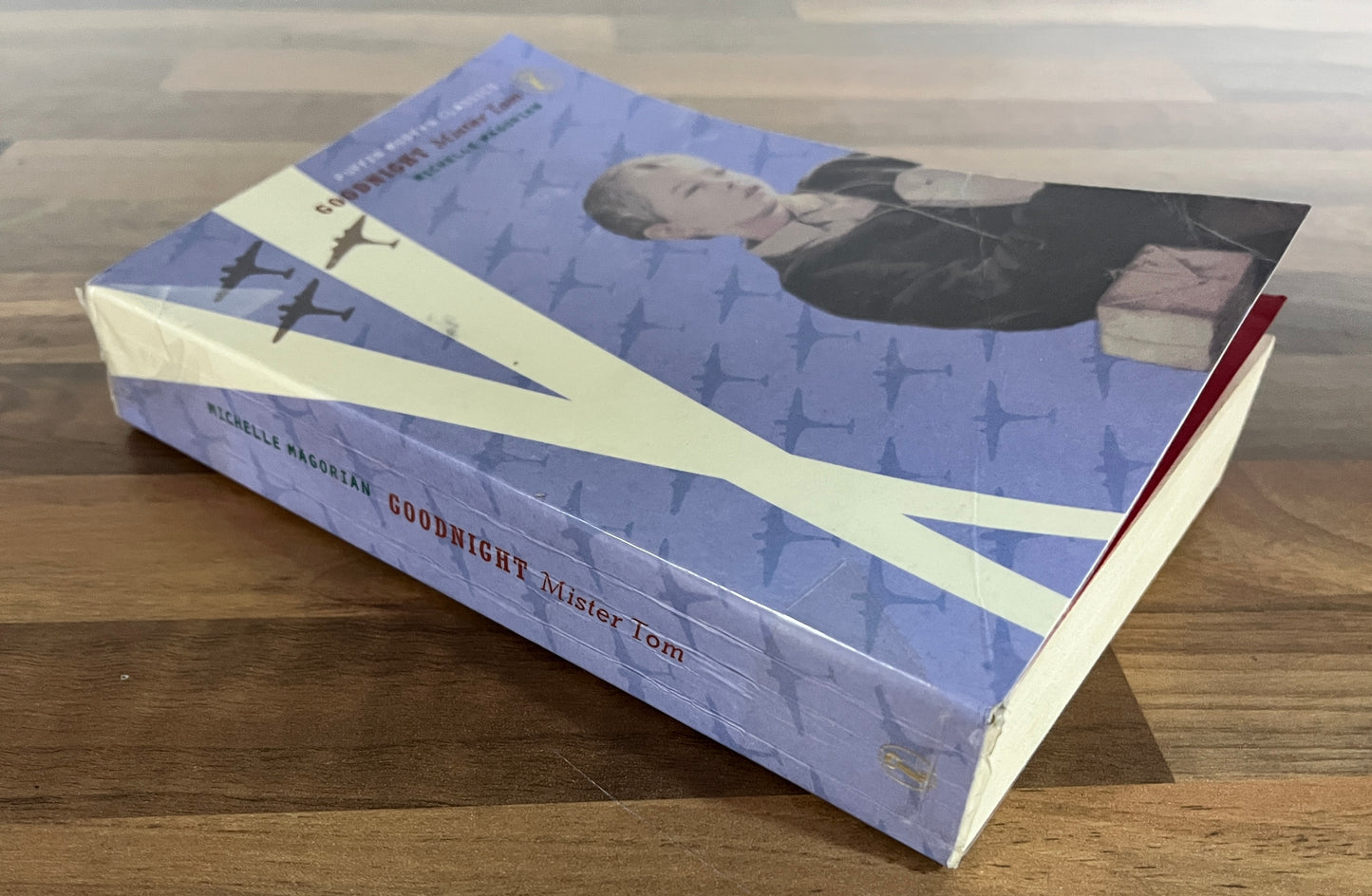 Goodnight Mister Tom by Michelle Magorian (Puffin Modern Classics)