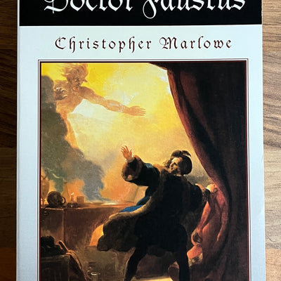 Doctor Faustus (Signet Classic) by Christopher Marlowe, edited with a newly revised Introduction by Sylvan Barnet