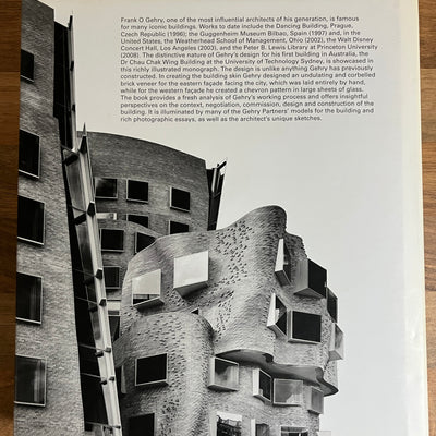 Gehry in Sydney: The Dr. Chau Chak Wing Building, UTS - Edited by Liisa Naar, Stewart Clegg HC/DJ