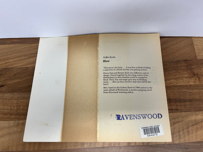 Hero by Allan Baillie (Puffin Books) Ex Libris