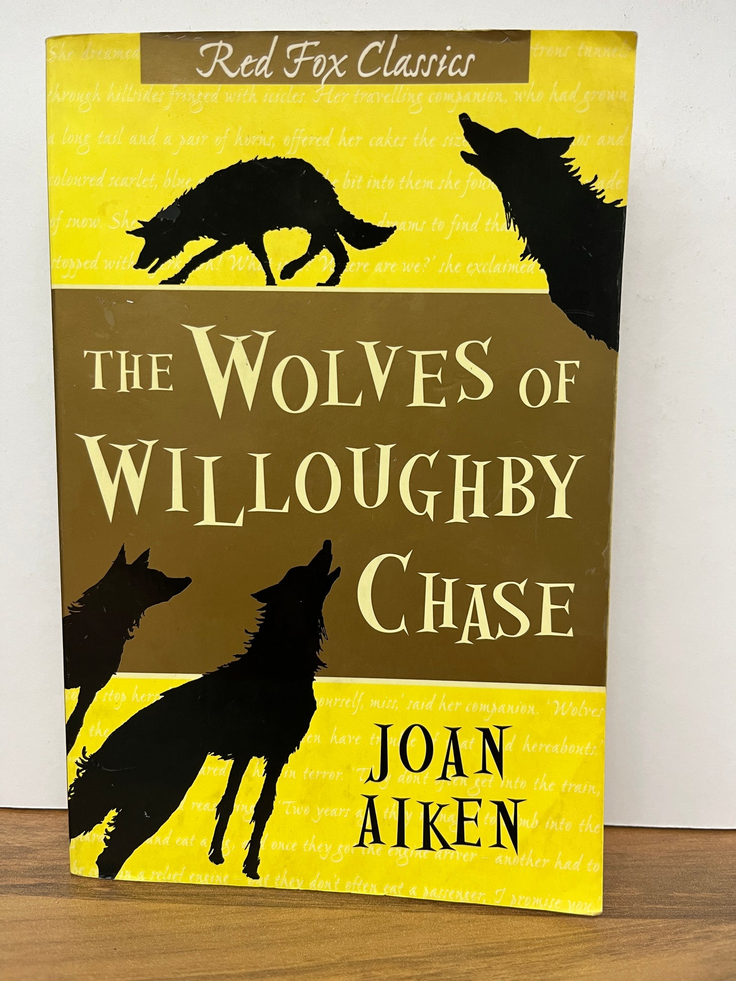 Wolves of Willoughby Chase by Joan Aiken (Red Fox Classics)