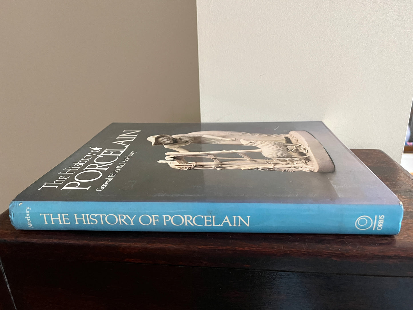 The History of Porcelain - General Editor Paul Atterbury Hardcover/Dust Jacket