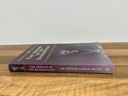 The Hound of the Baskervilles by Sir Arthur Conan Doyle (Puffin Classics)