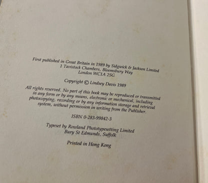 The Silver Pigs by Lindsey Davis Hardcover/Dust Jacket, 1st UK Edition/1st Printing