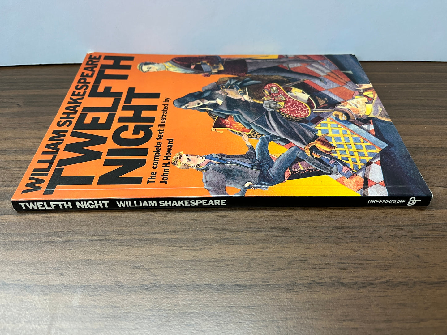 William Shakespeare Twelfth Night: The Complete Text Illustrated by John H. Howard (Graphic TPB)