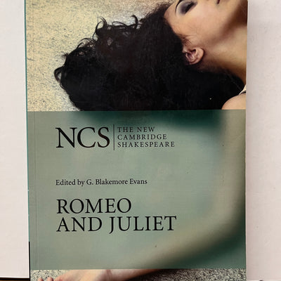 New Cambridge Shakespeare: Romeo and Juliet by William Shakespeare, 2nd Edition