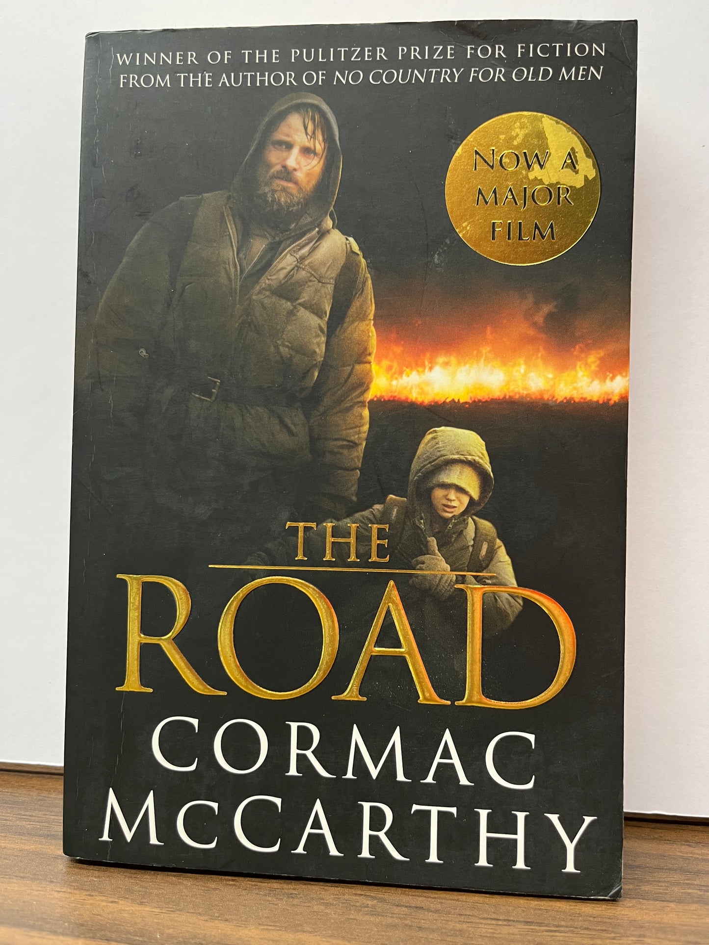 The Road by Cormac McCarthy (Film Tie-in)