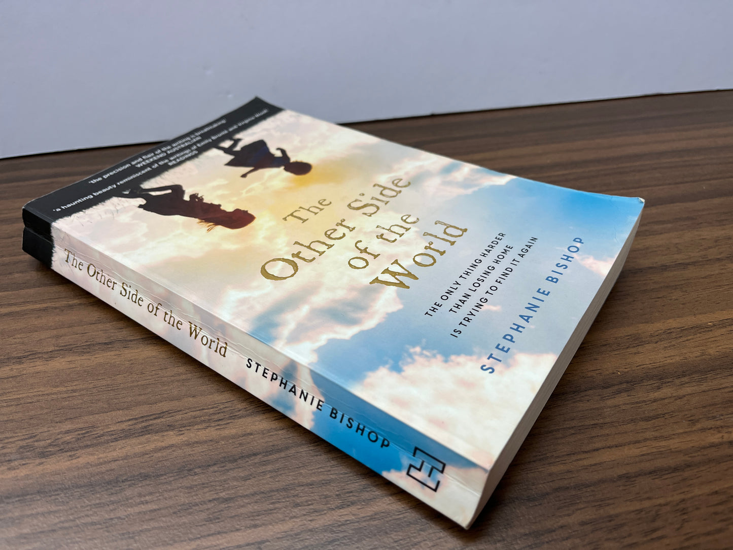 The Other Side of the World by Stephanie Bishop (Trade Paperback)