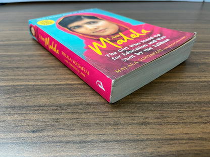 I Am Malala: The Girl Who Stood Up for Education and was Shot by the Taliban by Malala Yousafzai
