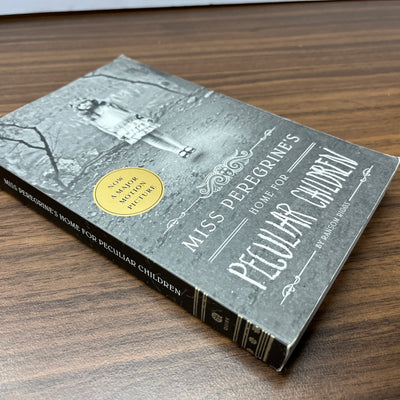 Miss Peregrine's Home For Peculiar Children by Ransom Riggs