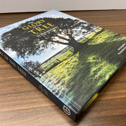 Glory of the Tree: An Illustrated History by Noel Kingsbury & Andrea Jones HC/DJ