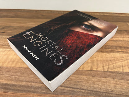 Mortal Engines by Philip Reeve (Film Tie-in)