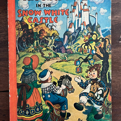 Raggedy Ann in the Snow White Castle by Johnny Gruelle, Hardcover (Bobbs Merrill, 1960)