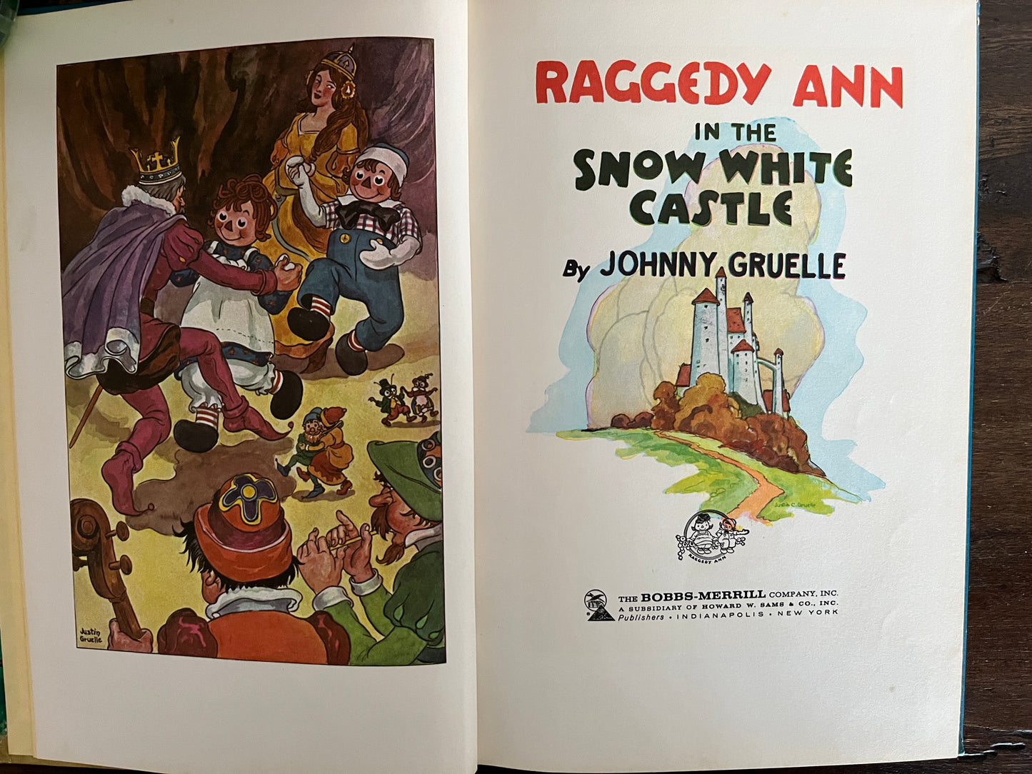 Raggedy Ann in the Snow White Castle by Johnny Gruelle, Hardcover (Bobbs Merrill, 1960)
