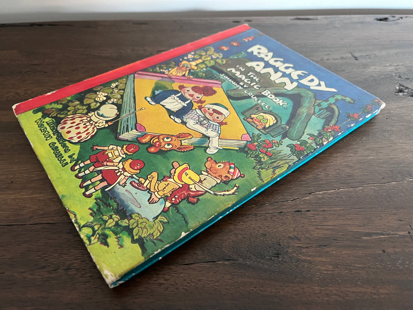 Raggedy Ann in the Magic Book by Johnny + Worth Gruelle, Hardcover (1961)